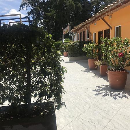 Hostal El Hangar Ριονέγρο Εξωτερικό φωτογραφία