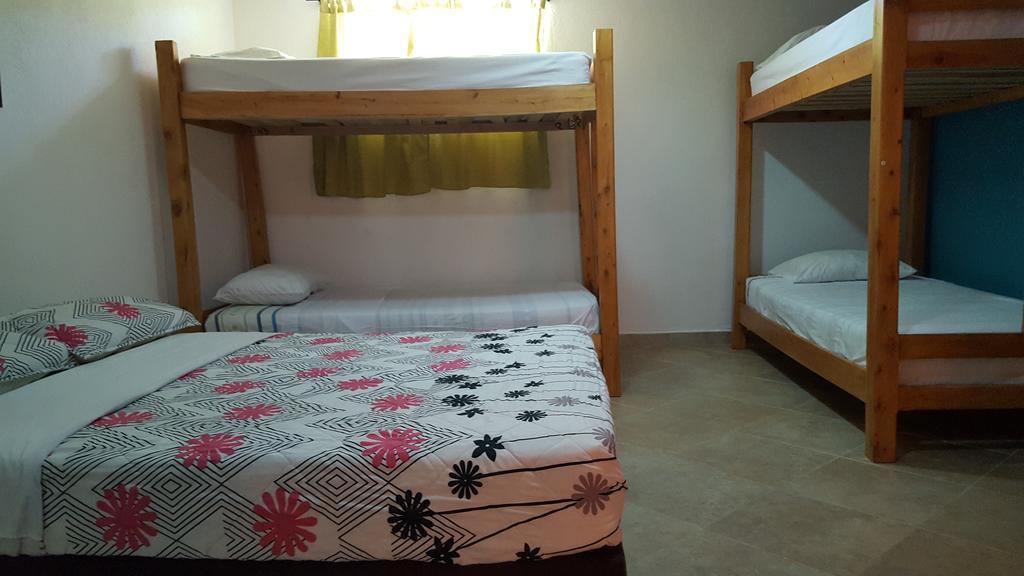 Hostal El Hangar Ριονέγρο Εξωτερικό φωτογραφία