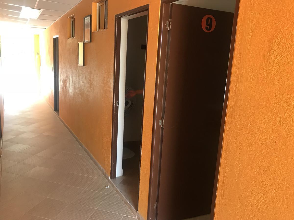 Hostal El Hangar Ριονέγρο Εξωτερικό φωτογραφία