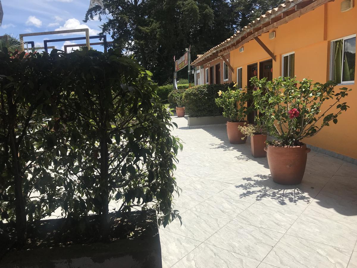 Hostal El Hangar Ριονέγρο Εξωτερικό φωτογραφία